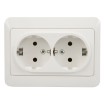 Socket Sl-250 2-way, with earth recessed, white