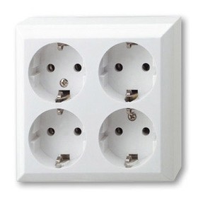 Surface mounted four sockets, white (earthed) 16A 250V